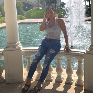 Meet your Posher, Arianna